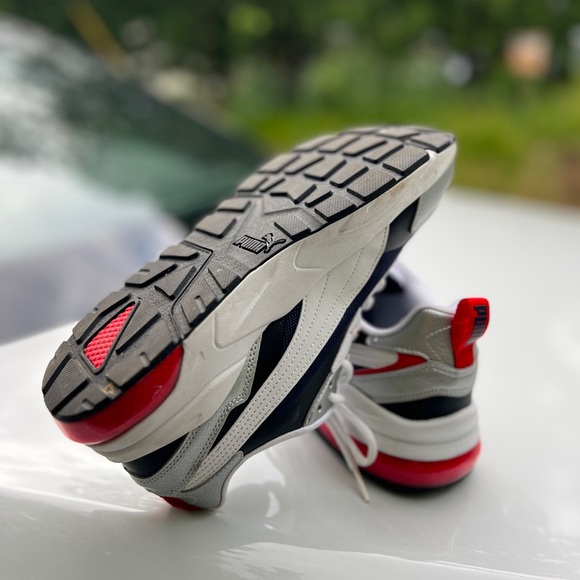 Original Puma Sneakers, Size 9 but it’s good for 8.5 too ,they were worn once - Picture 8 of 8